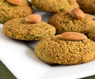 a front view of green peas cookies