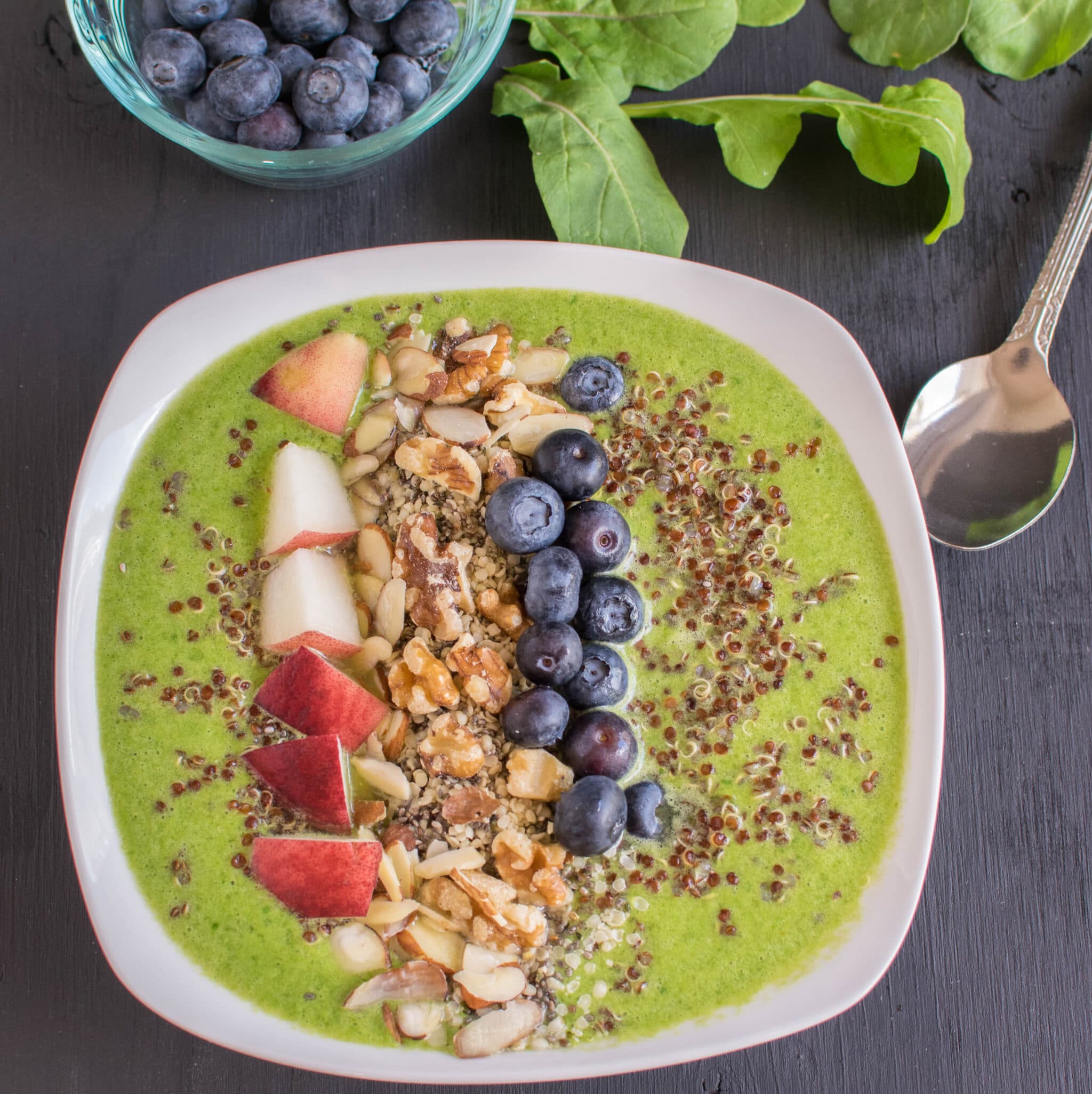 Arugula Quinoa Smoothie Bowl | V + GF | kiipfit.com