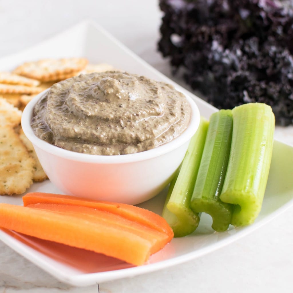 Cheesy Purple Kale Dip | a combination of frsh purple kale smothened with cheese and seasoned with fresh herbs this dip is to be craved for | kiipfit.com