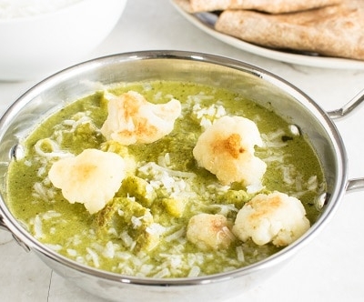 Cauliflower in Kale Coconut Curry in Indian Kadhai