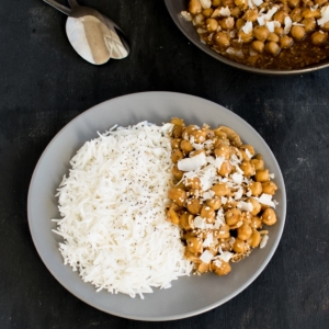 Top view of Garlicky Sesame Chickpeas with Coconut
