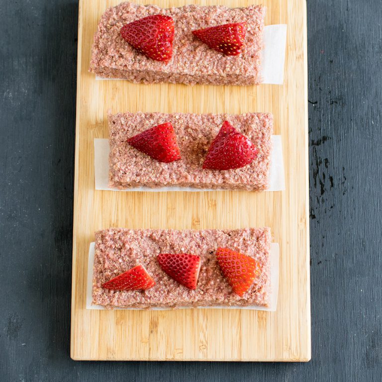 Strawberry Quinoa Breakfast Bars [ vegan + gf + nut free ]