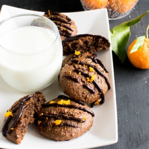 Chocolate Orange Ganache Protein Cookies are firm from the outside and melts in mouth flawlessly. They are baked to perfection for a crunchy and chewy texture. The fresh ingredients and homemade protein powder makes these cookies absolutely desirable. These are perfect breakfast or pre workout snack cookies. However, cookies are cookies and I believe in enjoying them for a dessert as well…..because…I love guilt free desserts [ vegan + GF + paleo ] kiipfit.com