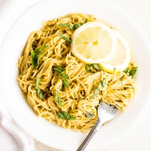 Top view of lemon pasta recipe rolled in a fork