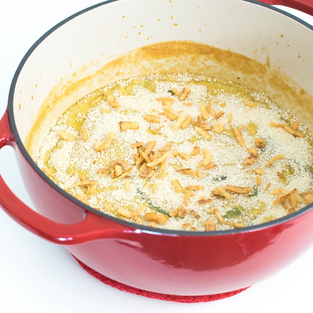 Vegan Green Bean Casserole Recipe | dairy free | kiipfit.com