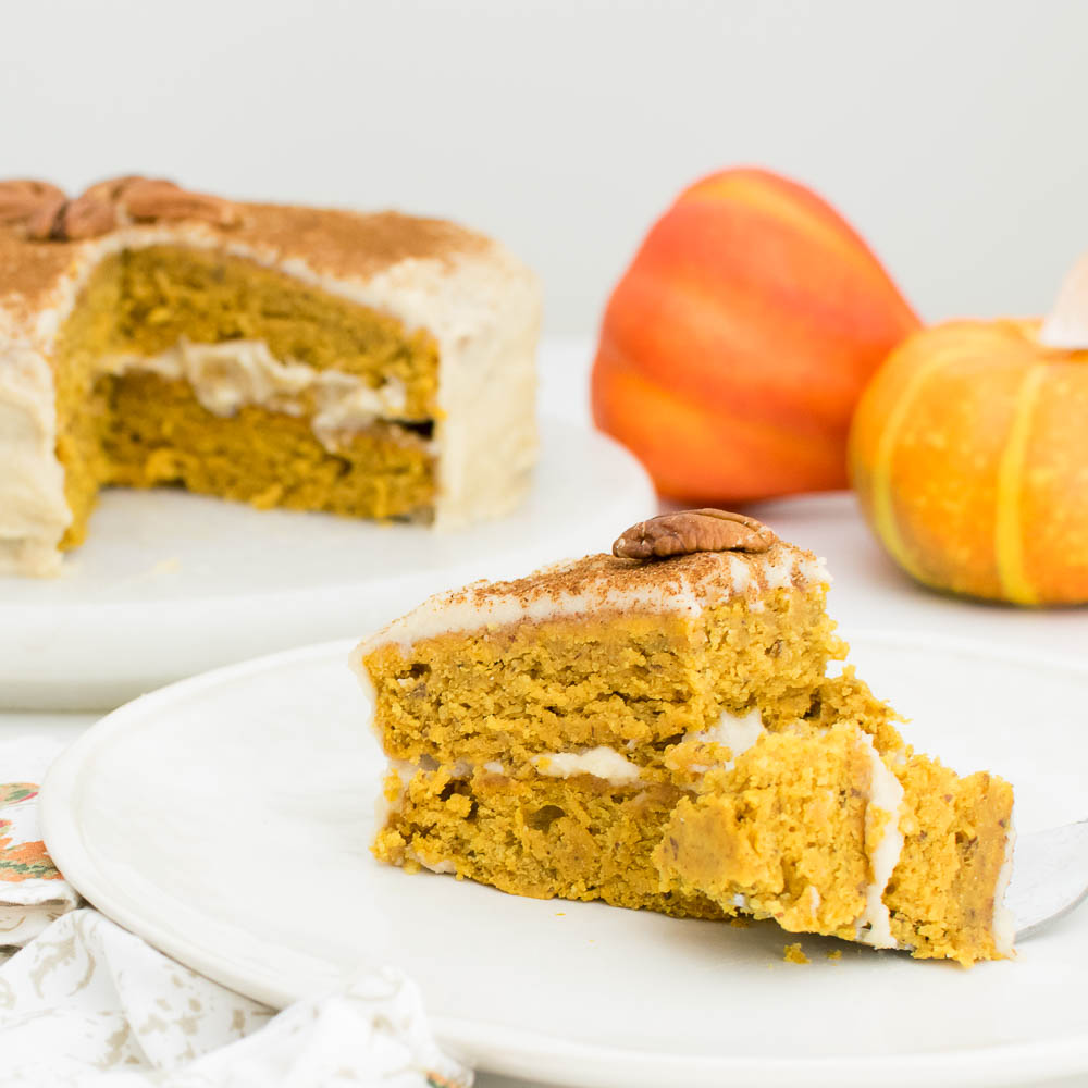 pumpkin cake recipe with quinoa flour served.