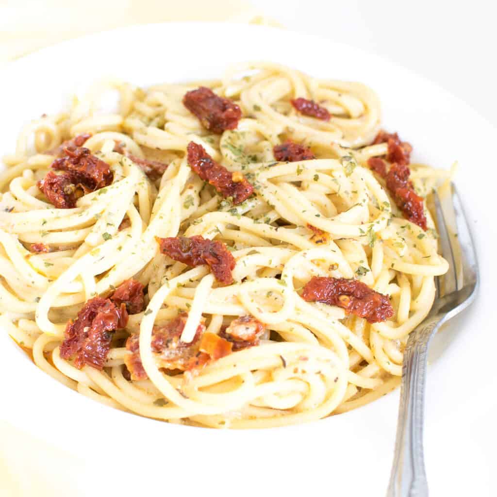 a close up view of vegan carbonara.