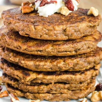 front view of stacked vegan gingerbread pancakes
