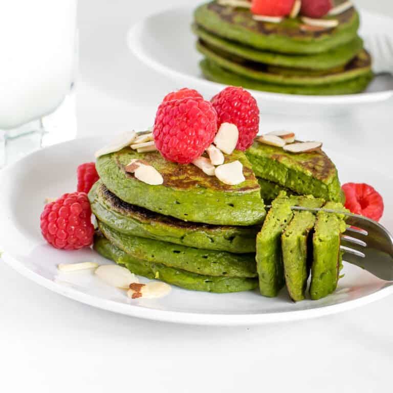 Spinach Banana Pancakes - kiipfit.com