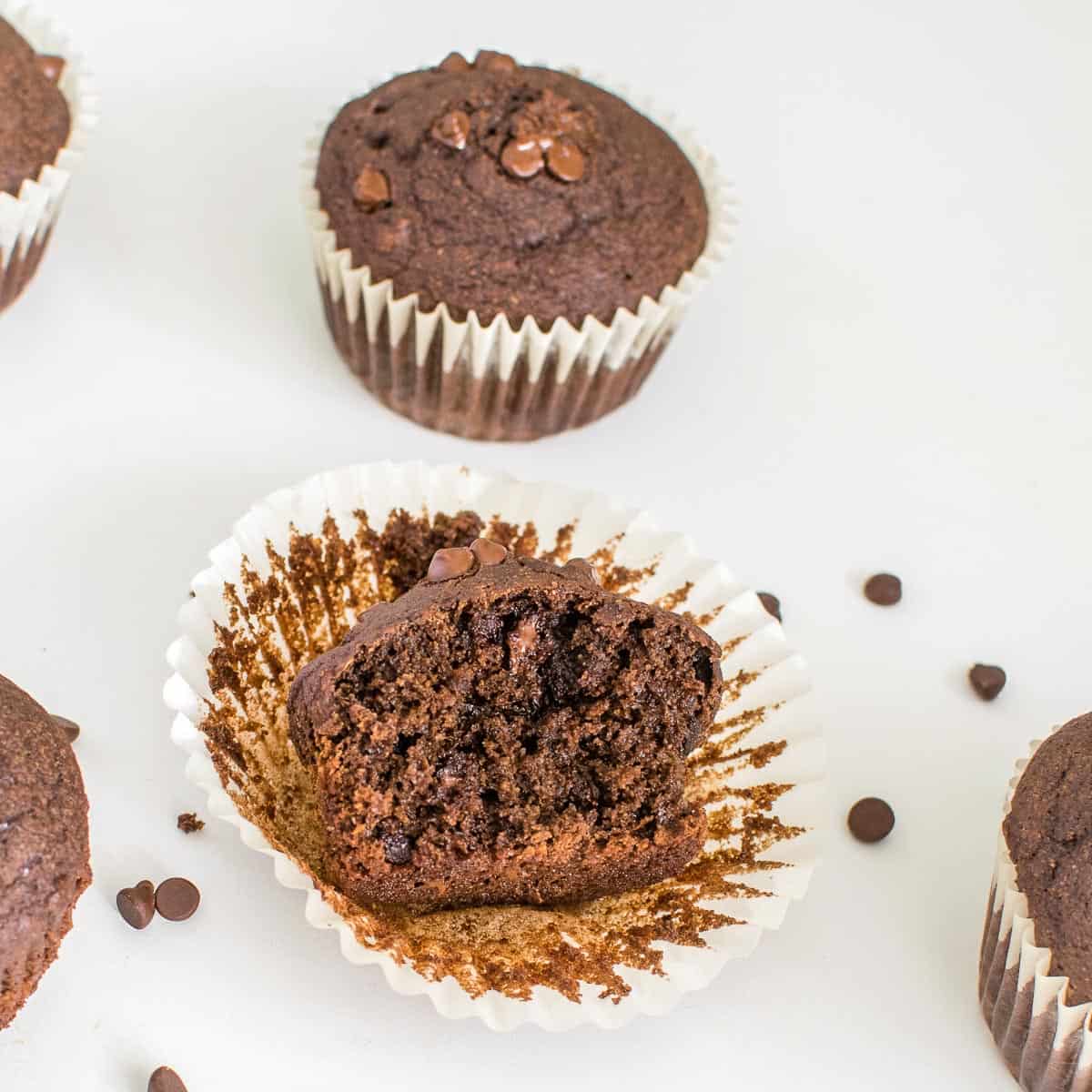 Vegan Chocolate Muffins - kiipfit.com