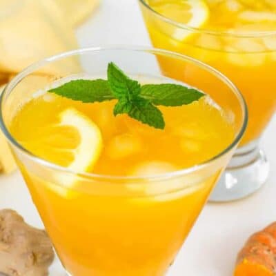 cropped-turmeric-lemonade1.jpg