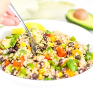 Mexican Quinoa Salad - kiipfit.com