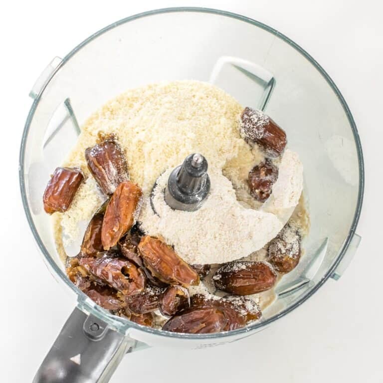 Easy Vegan Chocolate Pie (No Tofu) - kiipfit.com