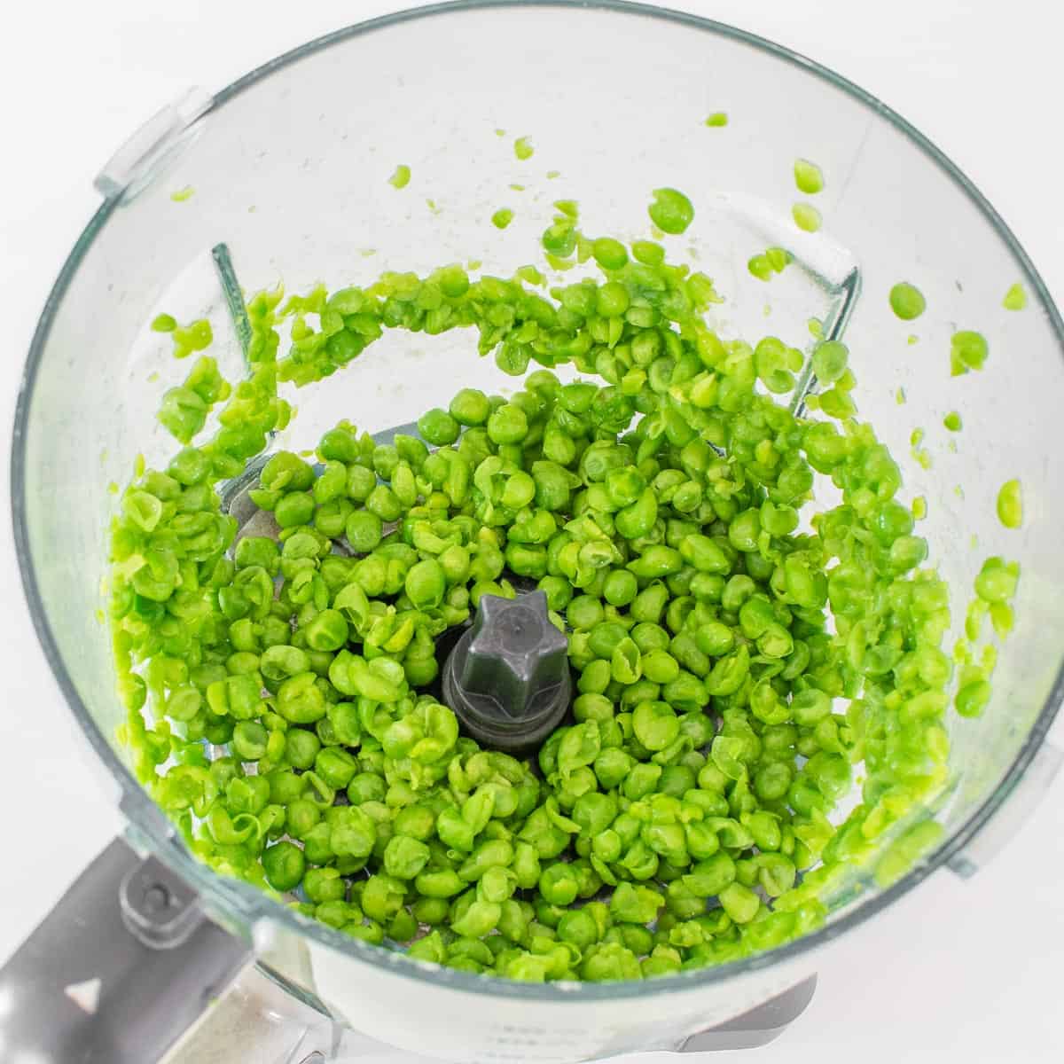 crushed green peas in the food processor. 